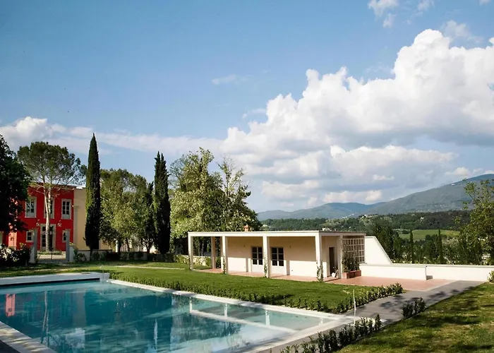 In Tuscany With Large Pool * Rignano sullʼArno